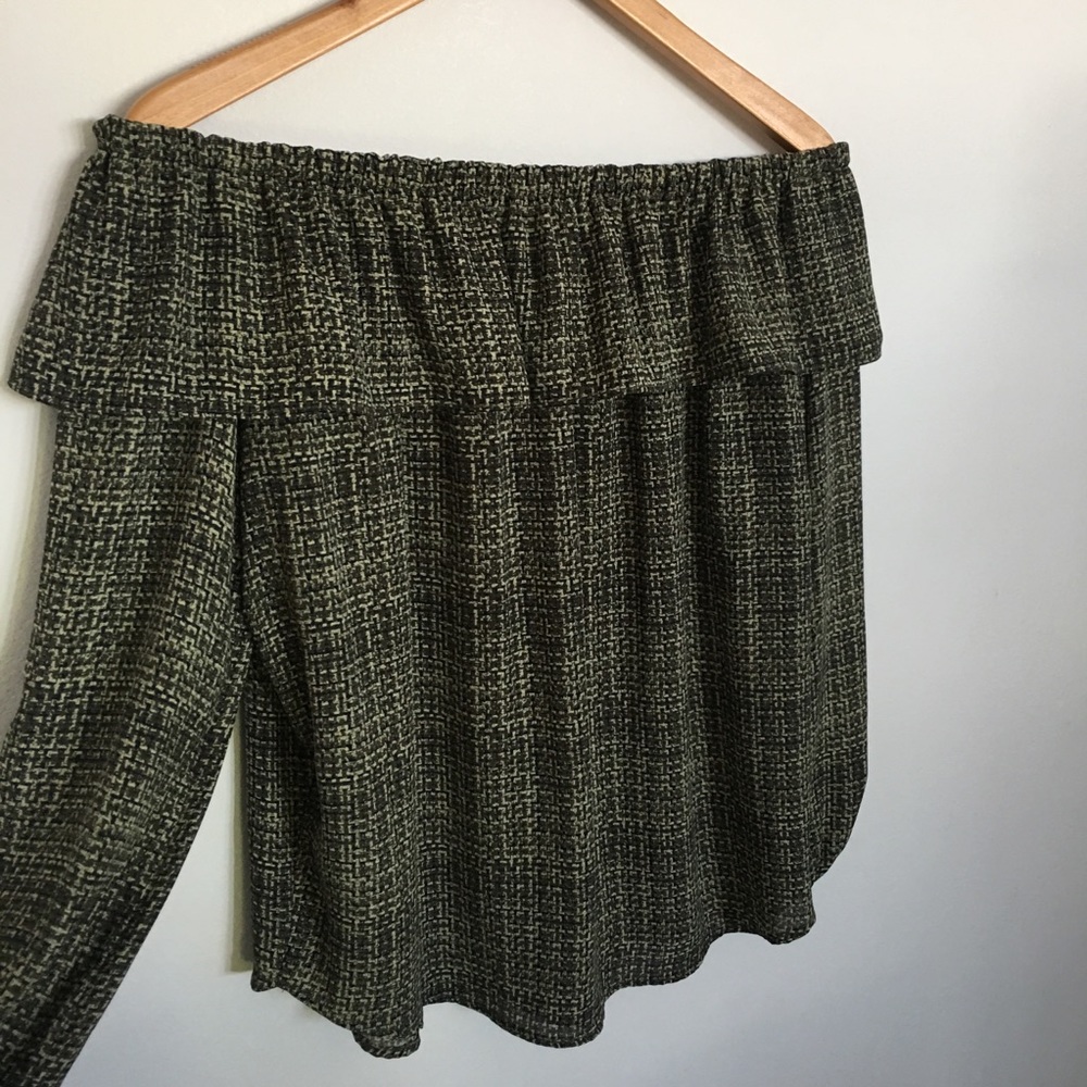 Ann Taylor Off the Shoulder Top Sz MP